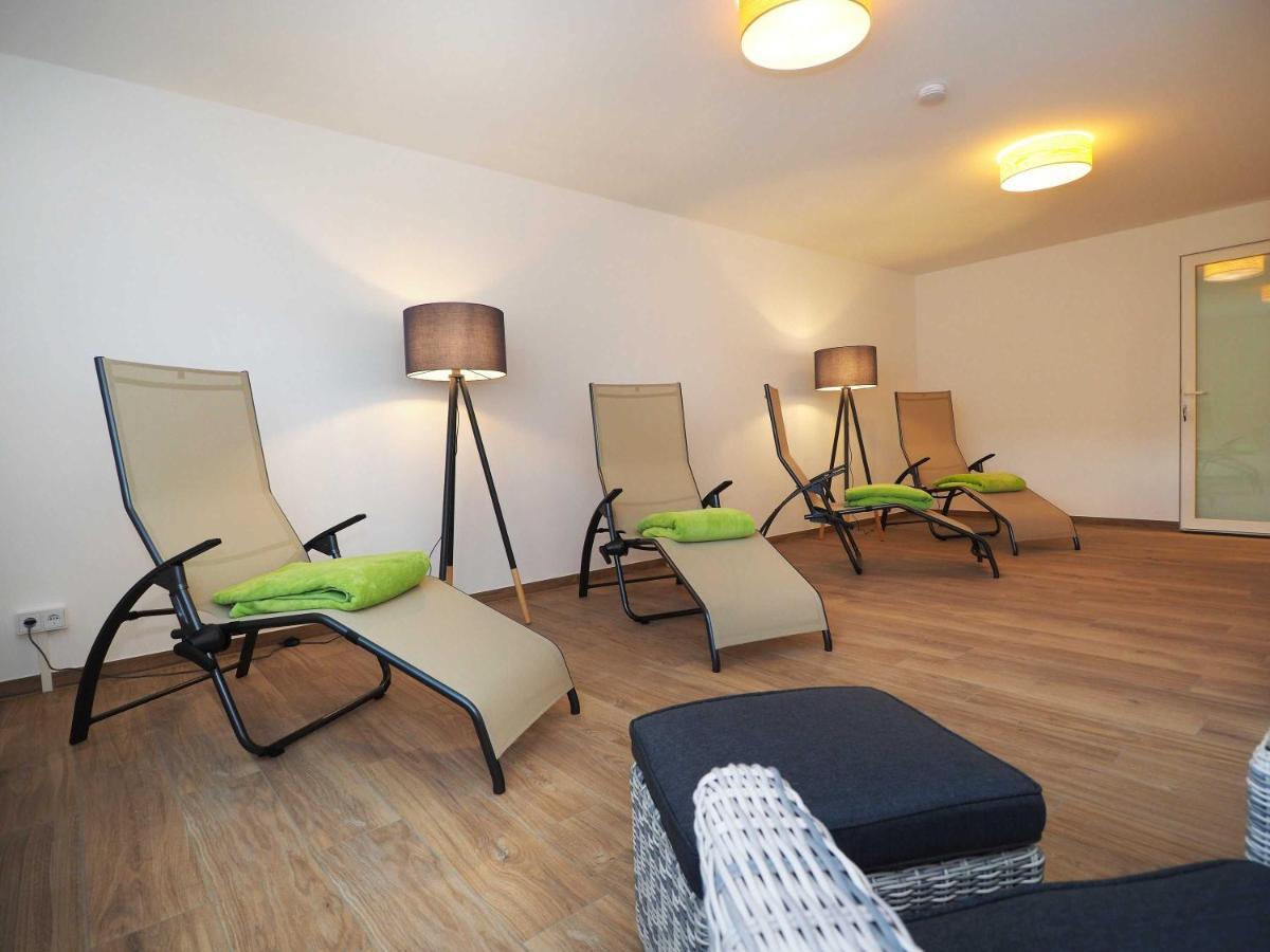 Appartement "Mondstein" Mit Penthouseflair - Oase Am Haff Garz  المظهر الخارجي الصورة